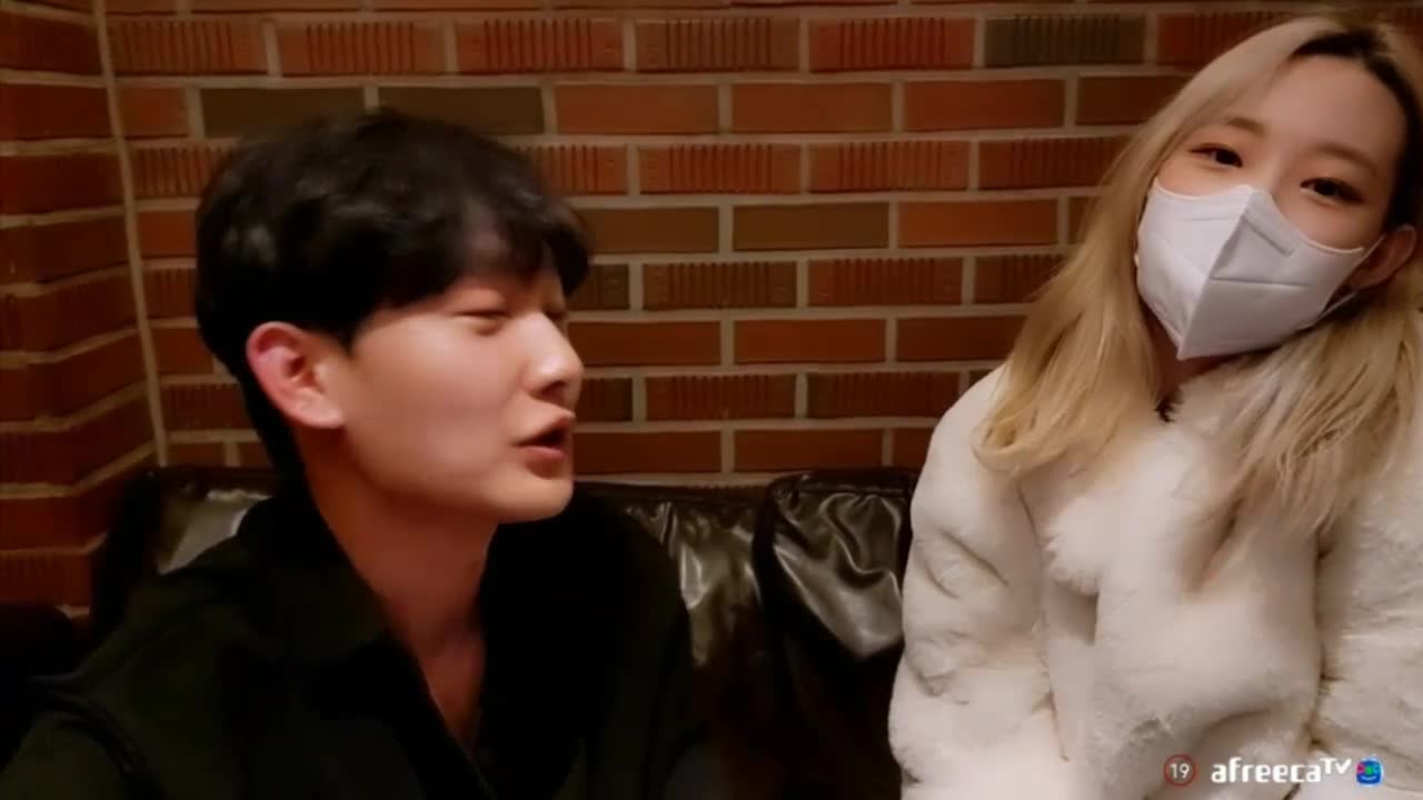 걸그룹 위클리 신지윤 보지털 영통 + [야킹 술먹방] + 인스타 소통 풀팩 (사진은 갤러리) 썸네일
